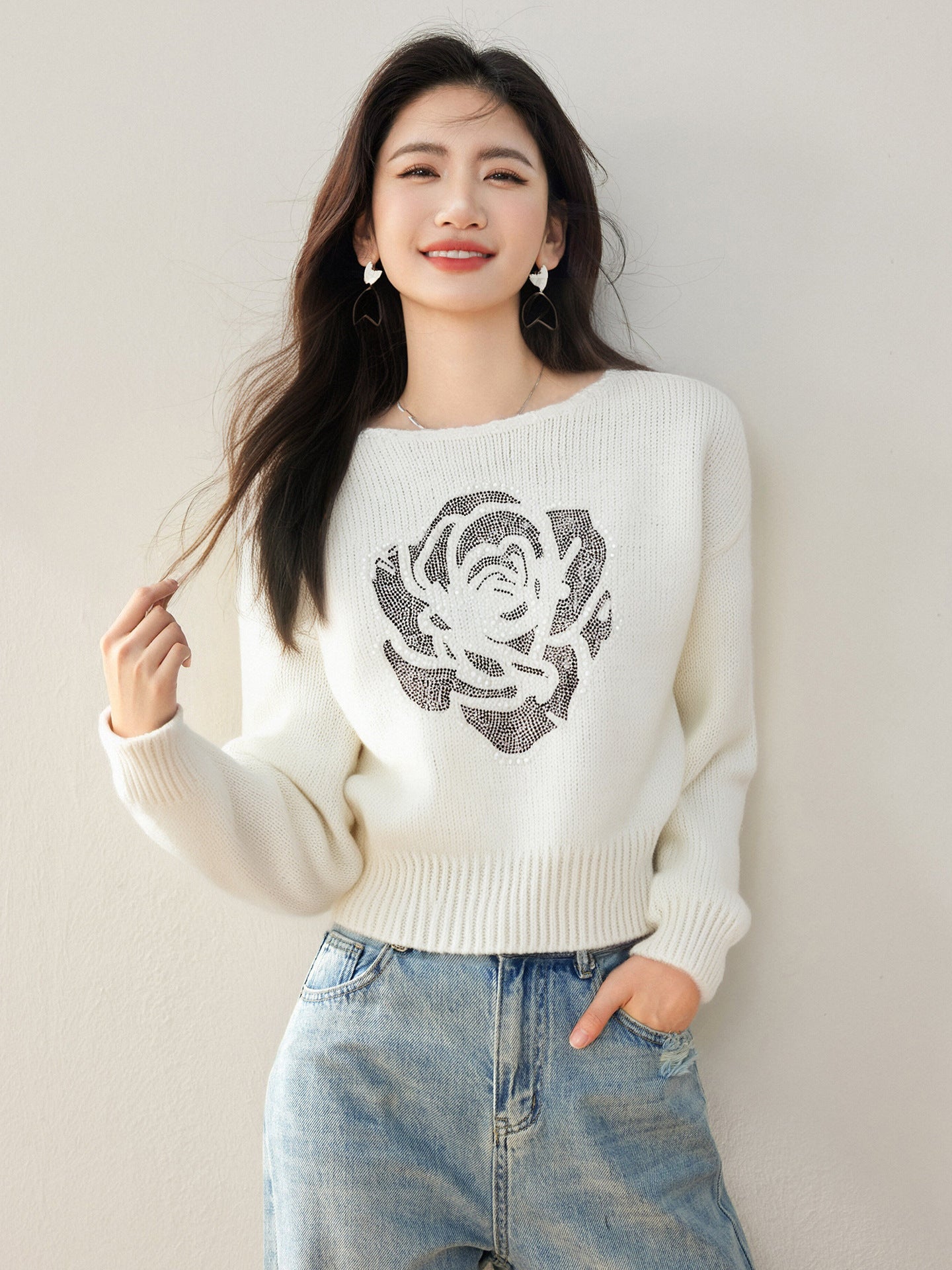 Chic Knitted Sweater for Women with Camellia-Inspired EmbroideryCasual Autumn/Winter Top