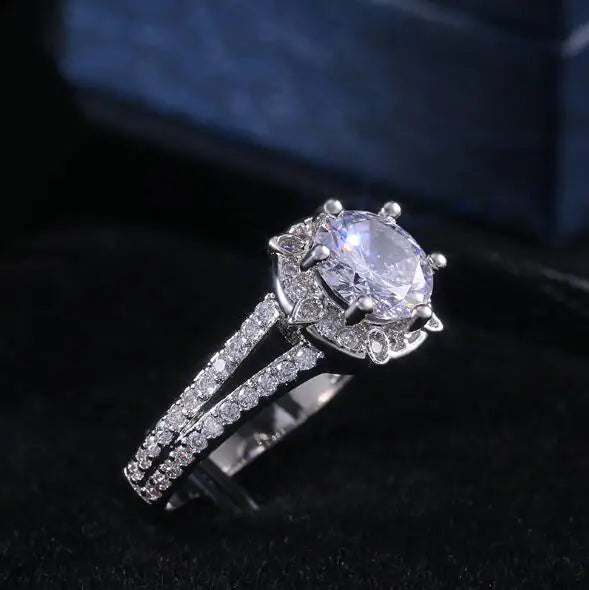 Simple Women's Zircon Ring - LAZADA Brand