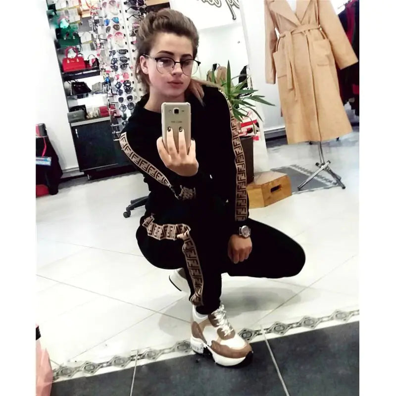 Autumn Winter Set: Fashion Hoodie and Casual Pants