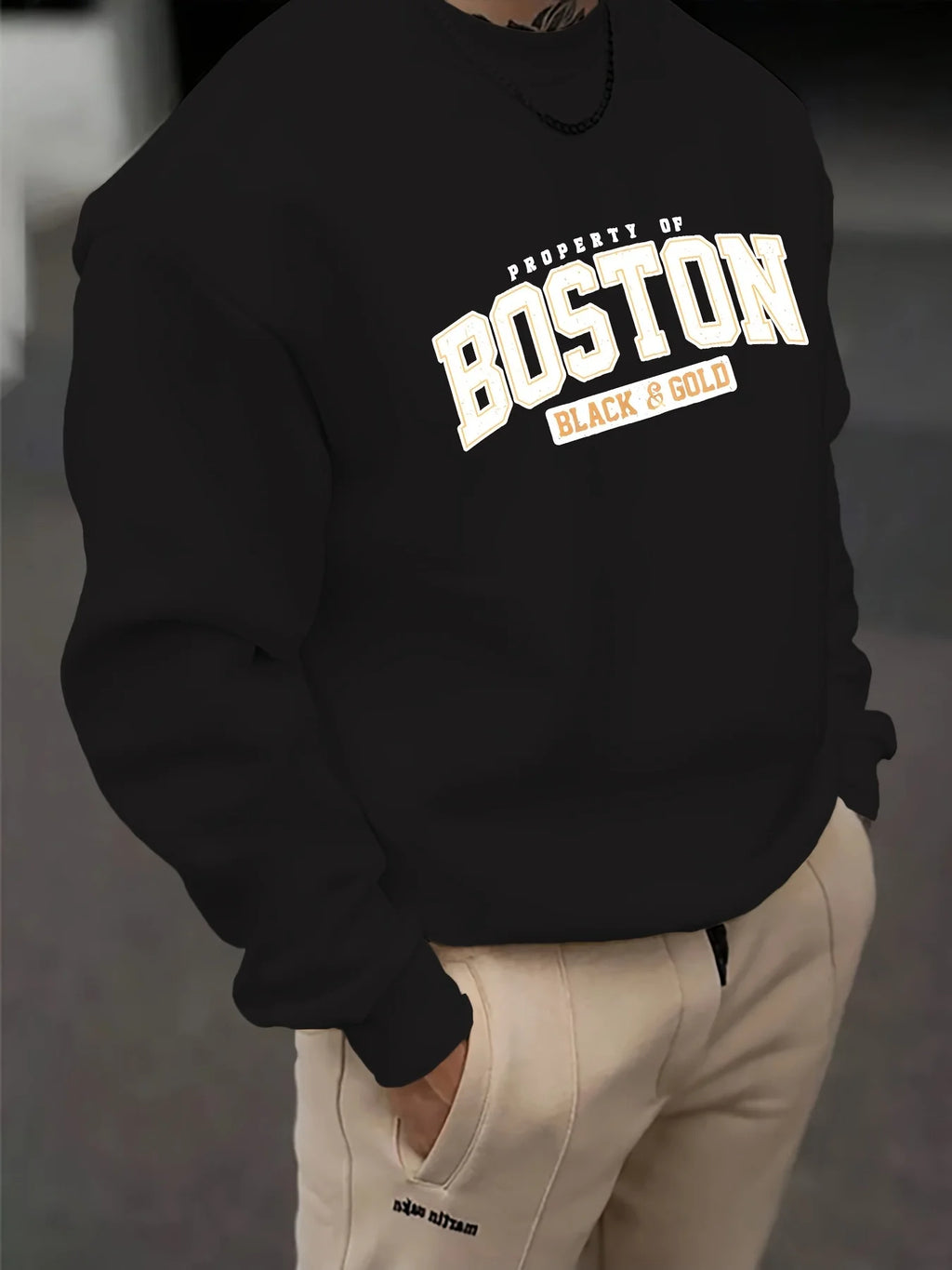 Men's autumn and winter fashionable casual loose Boston black golden letter graphic fleece long sleeved round neck sweatshirt